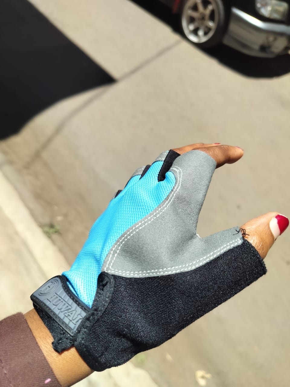 Gym Anti Slip Half Finger Gloves Breathable Dumbbells Gloves Men Women Elastic Shock Exercise Sports gloves for Cycling Bicycle