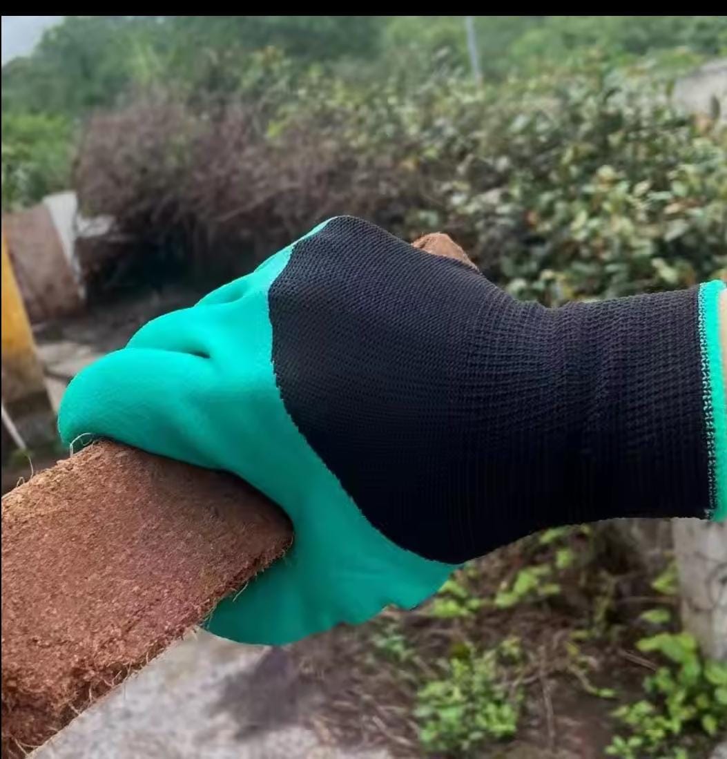 Gardening Gloves With Claws Breathable Digging Gloves Garden Vegetable Gardening Industry Planting Non-slip Wear-resistant Waterproof Rubber Work Gloves With Claws Cigging Planting Tools