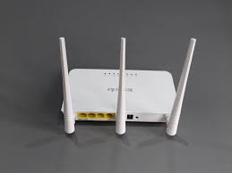 Tenda F3 Wireless Wifi Repeater 300M Home Routers With  3External 5db Antennas