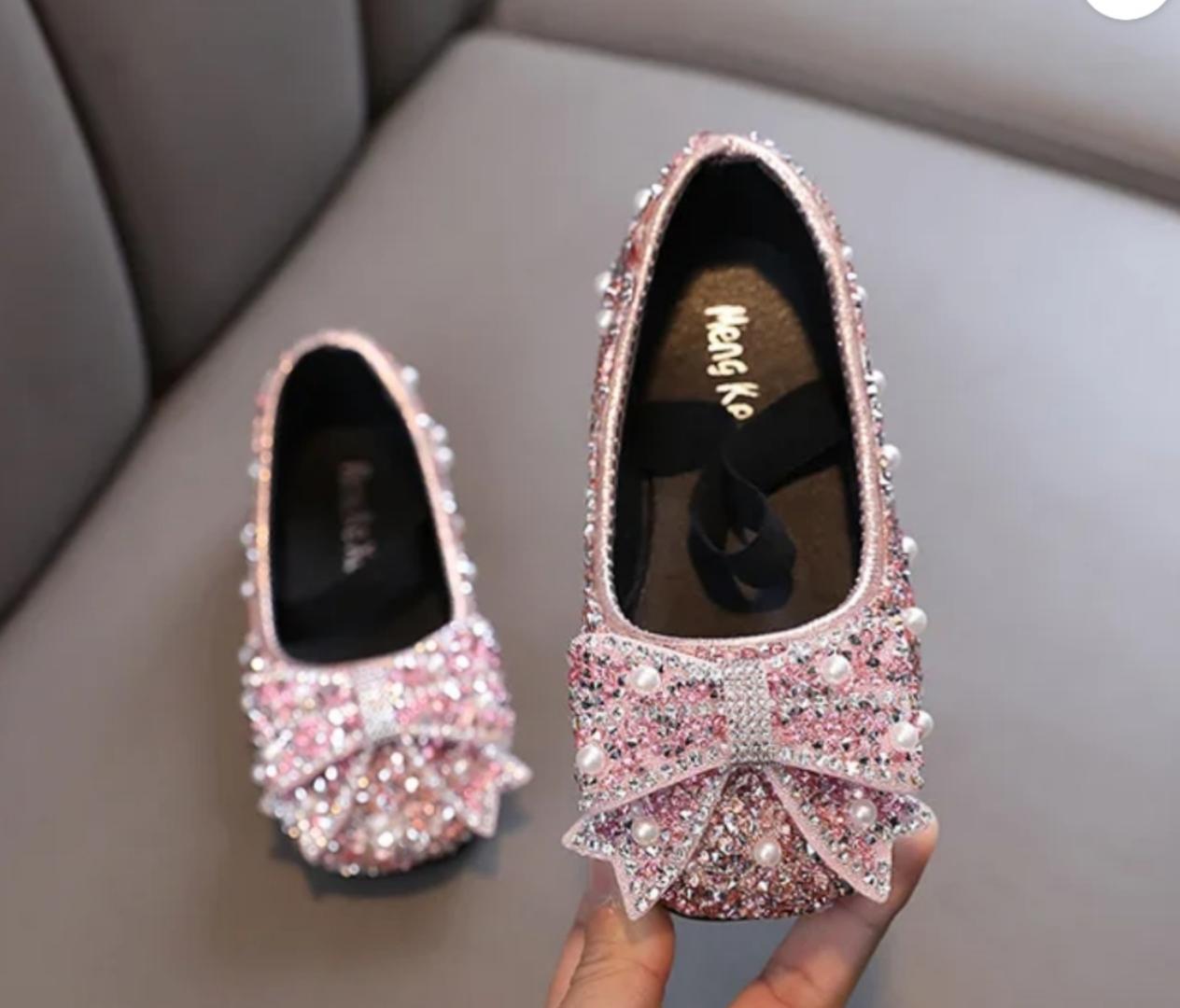 Stylish Girls Shoes, doll shoes, beautiful, casual ware.