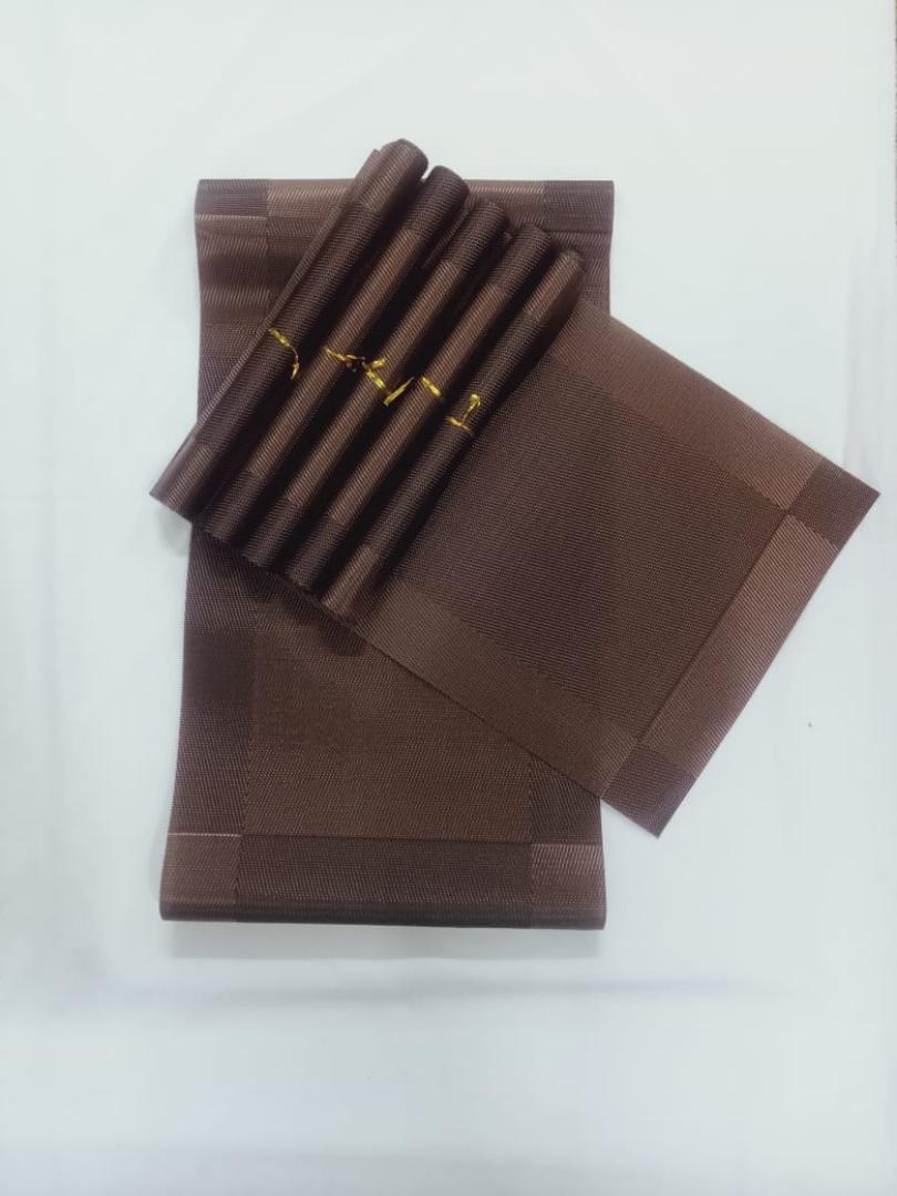Chocolate Dark Brown 7 pieces Waterproof PVC Table Set 1 Waterproof PVC Table Runner 6 PVC Waterproof Table Mats 6 pcs Tablemats