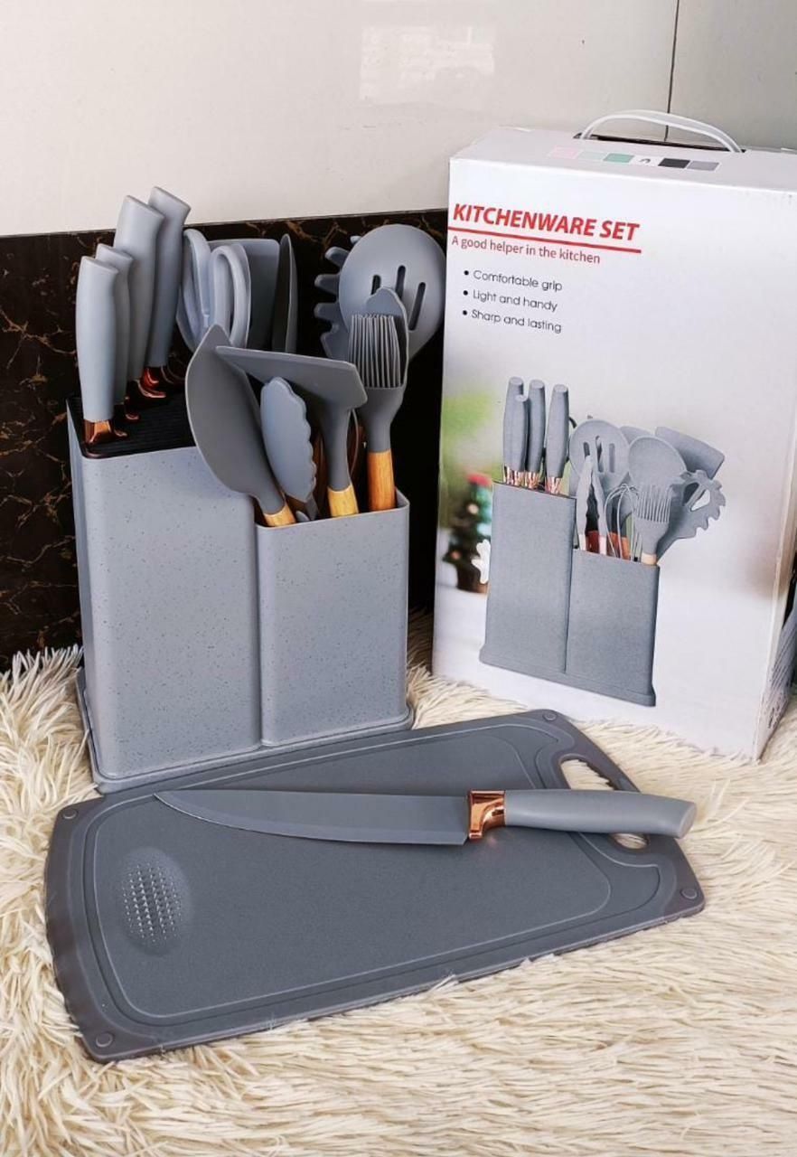 19PCs Set Of Silicone & Wood Spoon And Knife Set - Includes Chopping Board