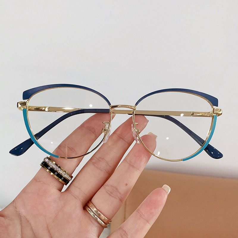 Newest Women Cat Eye Metal Photochromic Anti Blue Light Blocking Optical Eyeglasses Frames for All Face Lunett Photogray Glasses 1PC