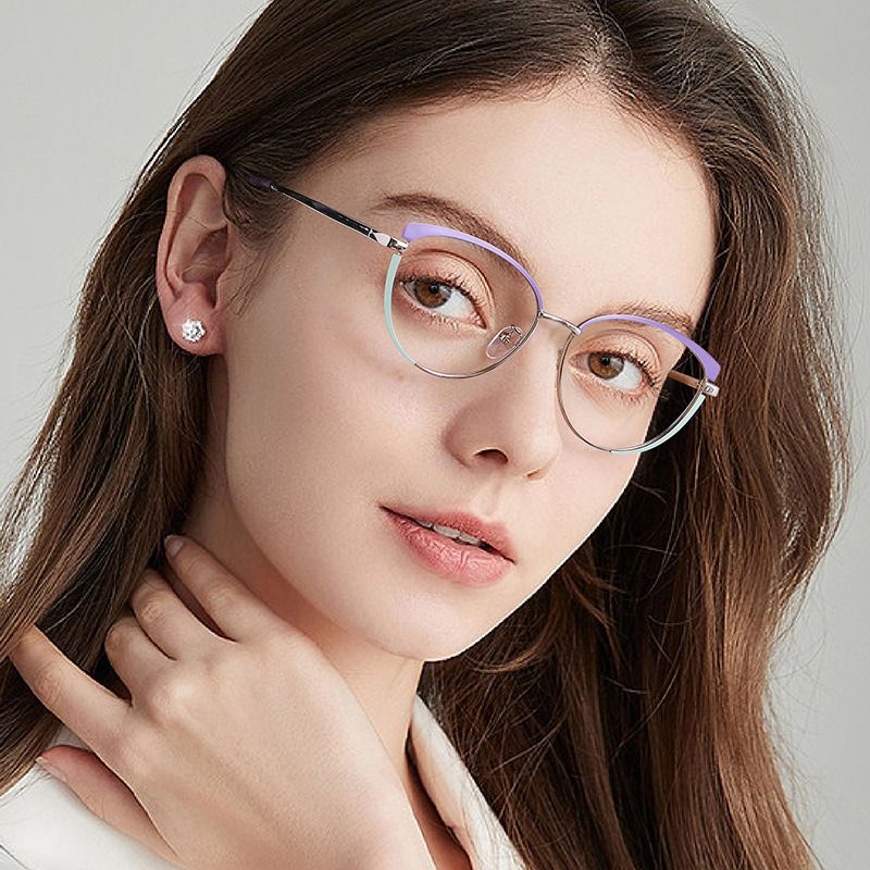 Newest Women Cat Eye Metal Photochromic Anti Blue Light Blocking Optical Eyeglasses Frames for All Face Lunett Photogray Glasses 1PC