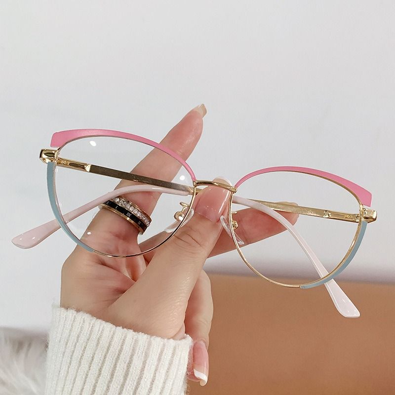 Newest Women Cat Eye Metal Photochromic Anti Blue Light Blocking Optical Eyeglasses Frames for All Face Lunett Photogray Glasses 1PC