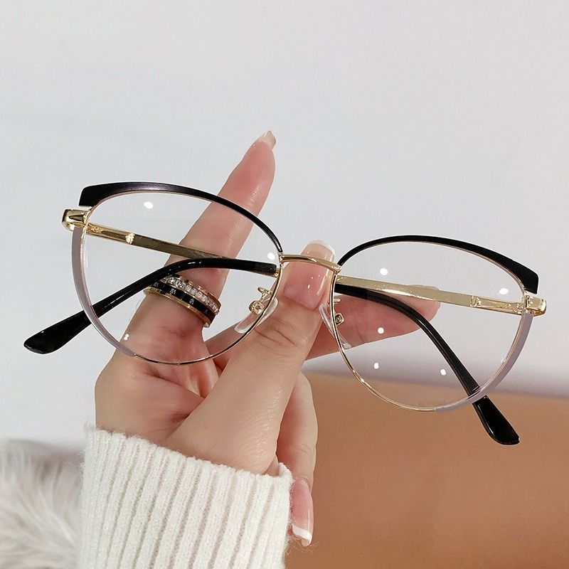 Newest Women Cat Eye Metal Photochromic Anti Blue Light Blocking Optical Eyeglasses Frames for All Face Lunett Photogray Glasses 1PC