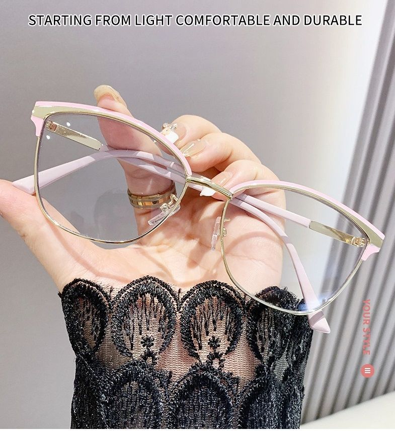 015 Light Sensitive Color Changing Anti Blue Light Glasses for Women With Large Frame and ultra Light Flat Lens Frame 1PC