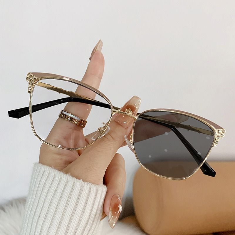 25807 New Color Changing Cat Eye Anti-blue Light Glasses Frames Women Men Square Computer Optical Eyeglasses 1PC