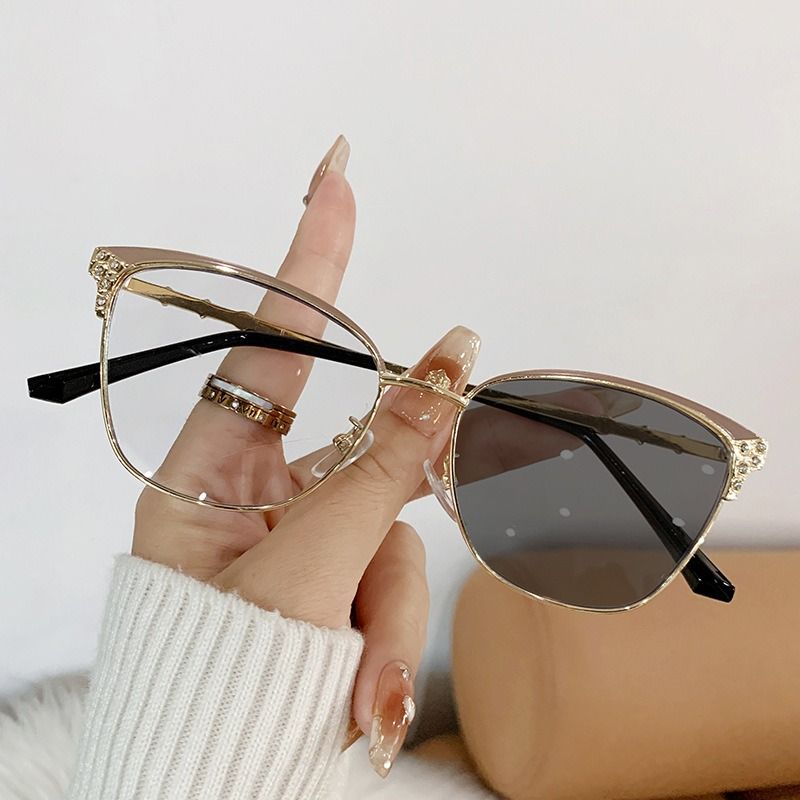 25807 New Color Changing Cat Eye Anti-blue Light Glasses Frames Women Men Square Computer Optical Eyeglasses 1PC