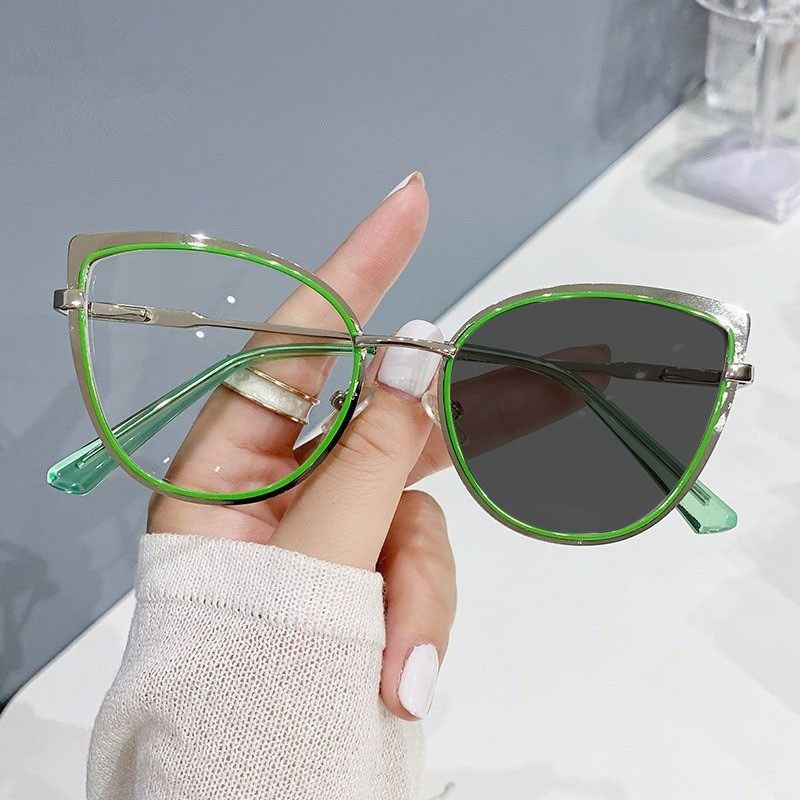 Fashion Cat Eye Glasses Ultra-light Glasses Frame Retro Photochromic Eyeglasses Anti-blue Light Eyewear Metal Color-changing 1PC