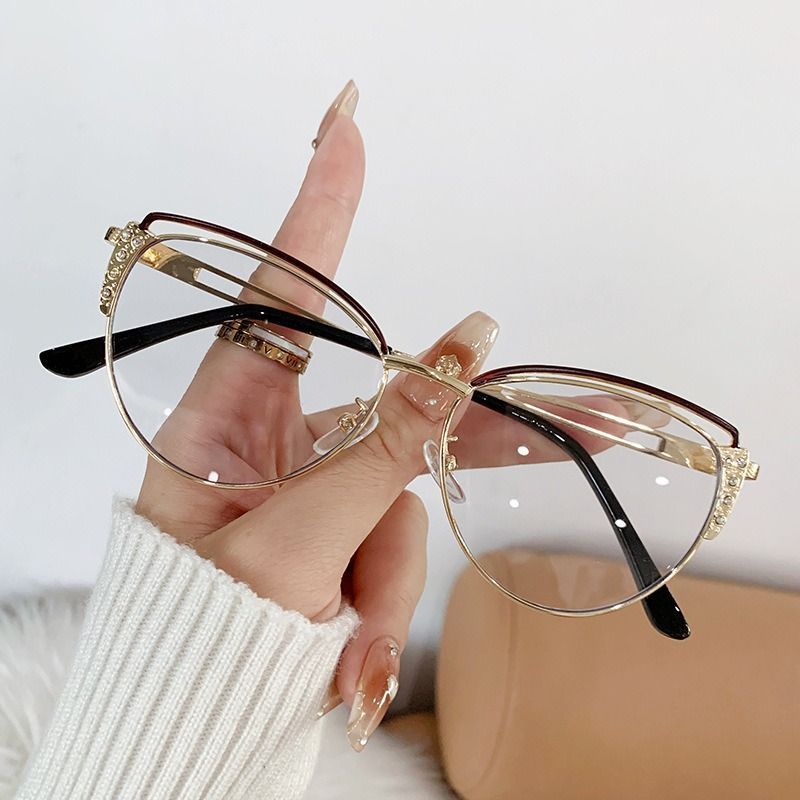 Diamond Decorate Color Changing Women Men Square Glasses Metal Optical Eyeglasses Photochromic Anti Blue Light Cat Eye Glasses 1pc