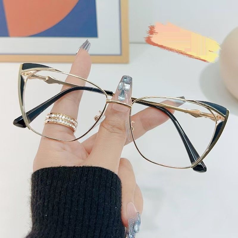 Transparent Photochromic Protection Computer Glasses Metal Change to Grey Cat Eye Anti Blue Spectacle Frame Eyeglasses 1PC