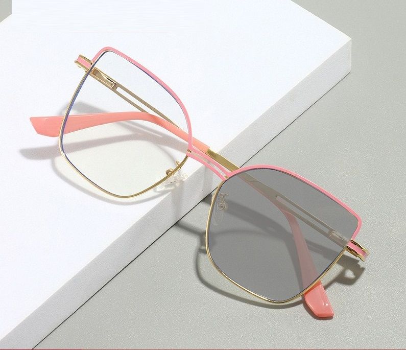 6975 Fashionable New Box Photochromic Anti Blue Light Glasses Metal Large Frame Glasses Factory Direct Sales 1pc