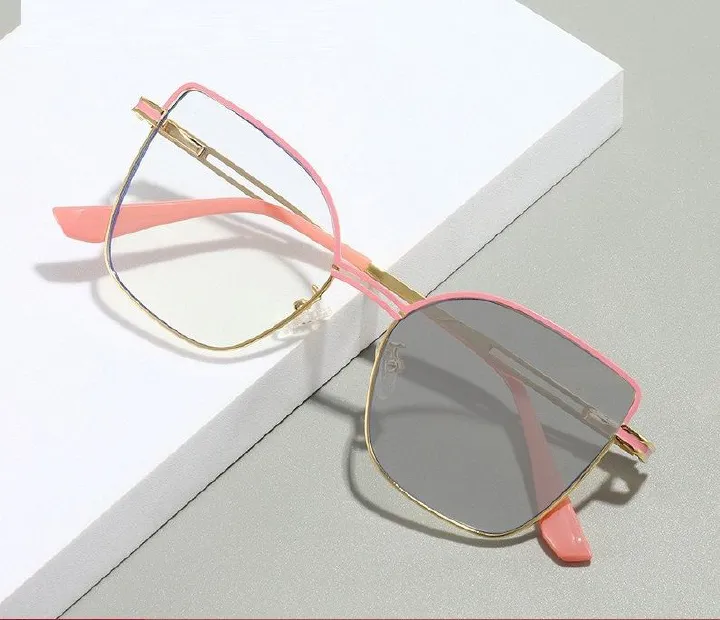 6975 Fashionable New Box Photochromic Anti Blue Light Glasses Metal Large Frame Glasses Factory Direct Sales 1pc