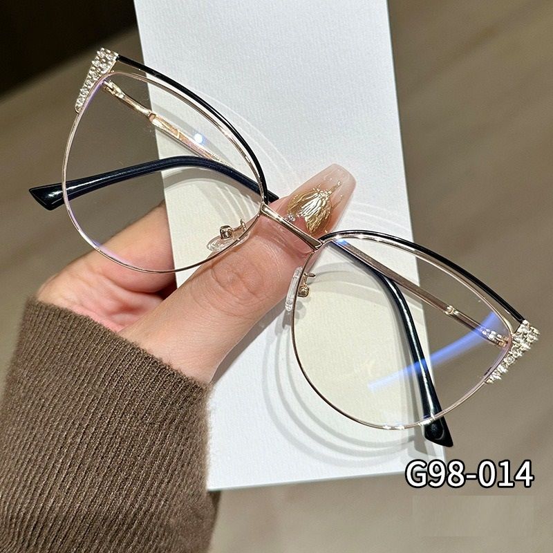 New Unisex Minimalist Versatile Metal Fashion Accessory Eyeglass Frames with  Blocking Photochromic Cat-Eye Shape 1PC