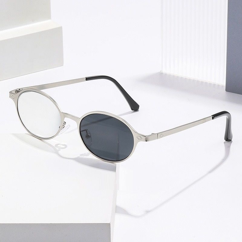 High Quality Metal Eyeglasses Frame Blue Light Photochromic Glasses Change Color in sunlight Trendy Photochromic Eyewear 1PC