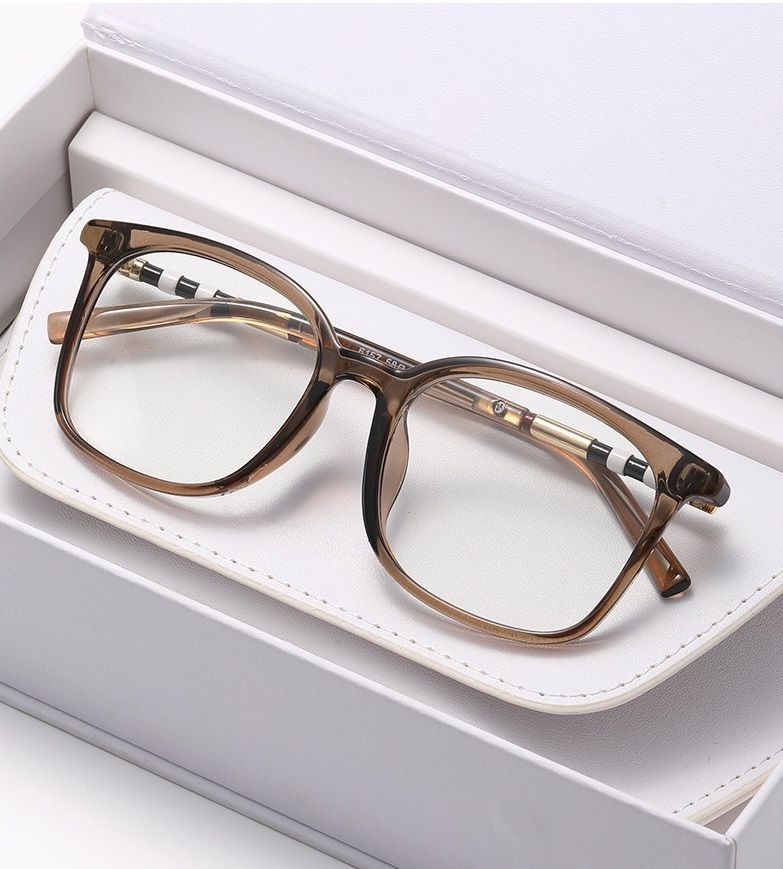 2026 Photochromic Glasses Frames Classic Cat Eye Eyeglasses Frames for Women Fashion TR90 Optical Frames 1PC