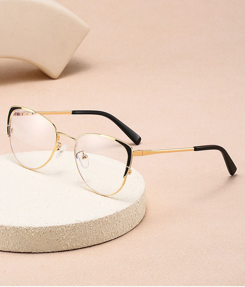 148 Luxury Cat Eye Women's Eyeglass Frame Fashion Metal Cateye Clear Lenses Glasses Vintage Transparent Optical Spectacle 1PC