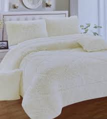 Ultimate Comfort Bedding Set – Fluffy Duvet, Warm Fleece Sheet & 4 Soft Pillowcases