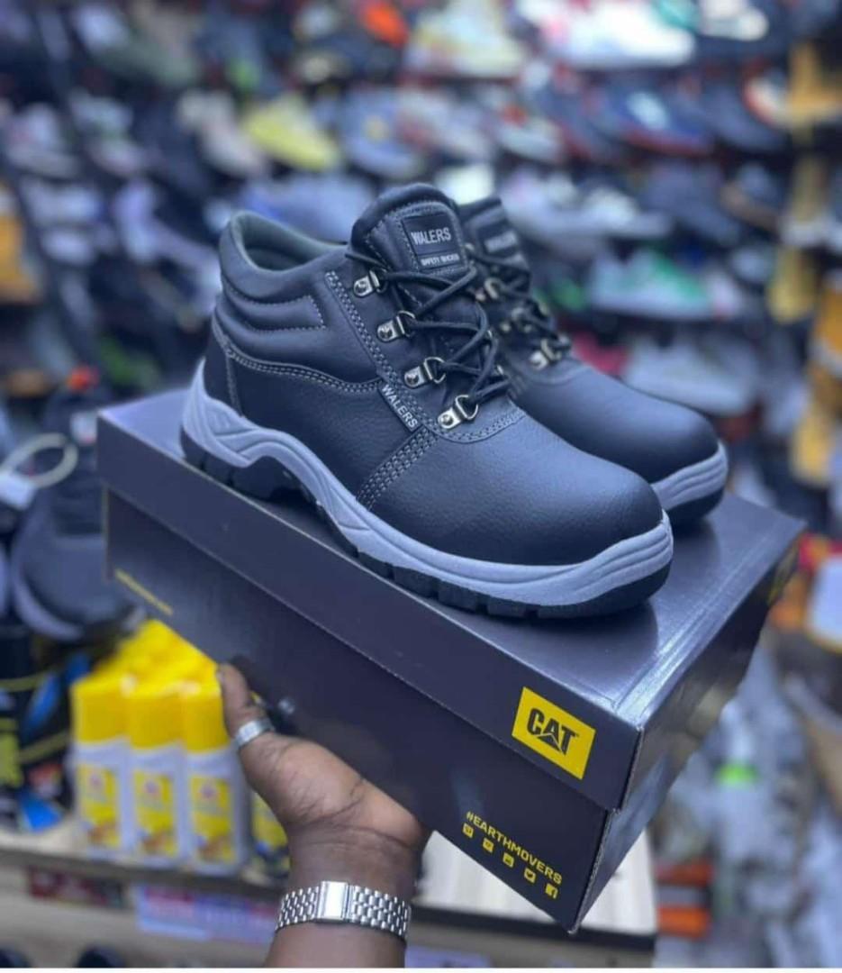 ORIGINAL BLACK LEATHER AND RUBBER SOLE SAFETY BOOTS, INDUSTRIAL BOOTS, SAFETY SHOES, COMPANY SHOES