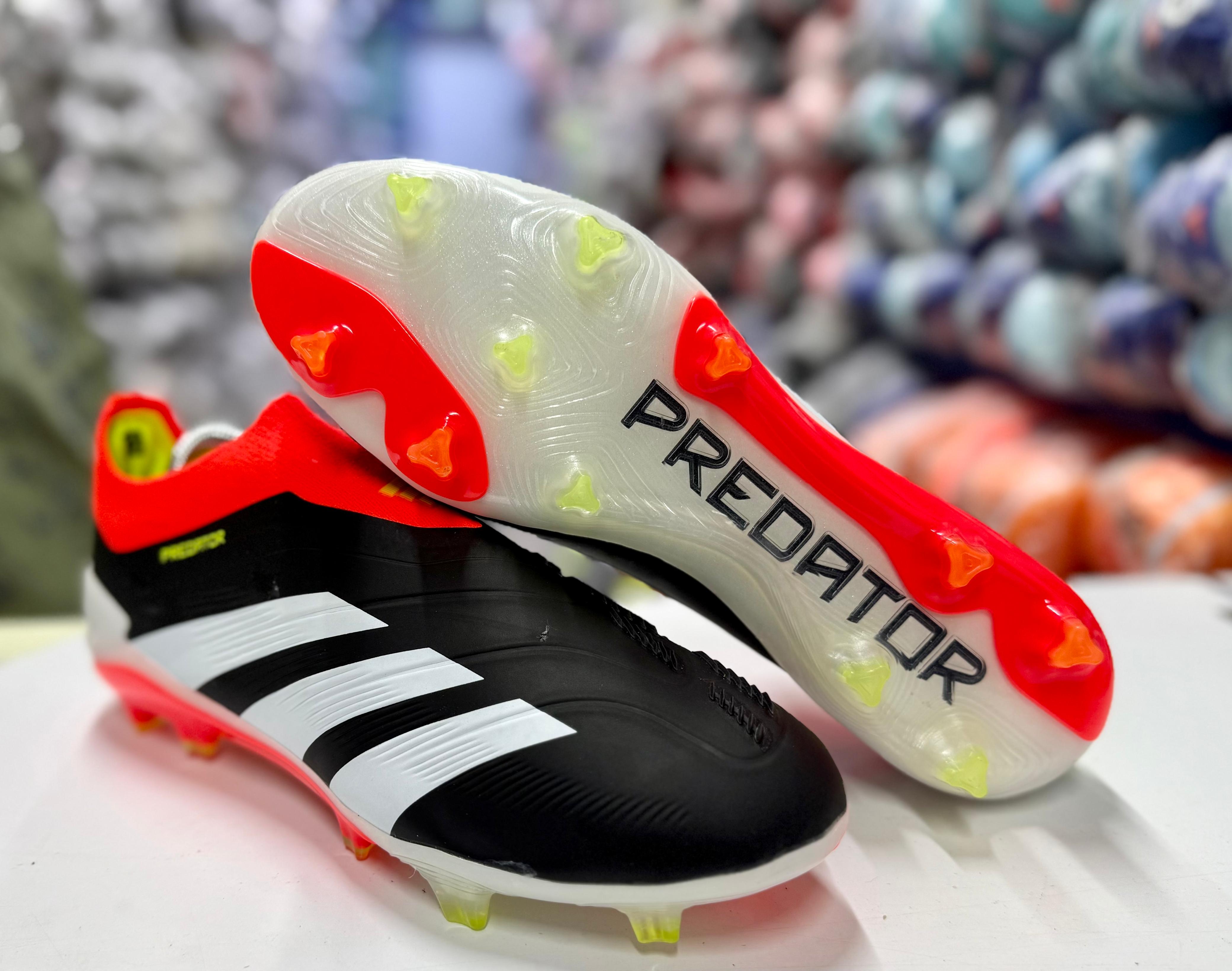 ORIGINAL BLACK PREDATOR SOCCER BOOTS, QUALITY BLACK FOOTBALL CLEATS