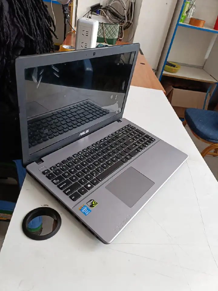 ASUS FX50J Gaming Laptop | 15.6” Display | Intel Core i5 4th Gen | 8GB RAM | 256GB SSD | 2GB Dedicated Graphics | Powerful Performance for Work & Play