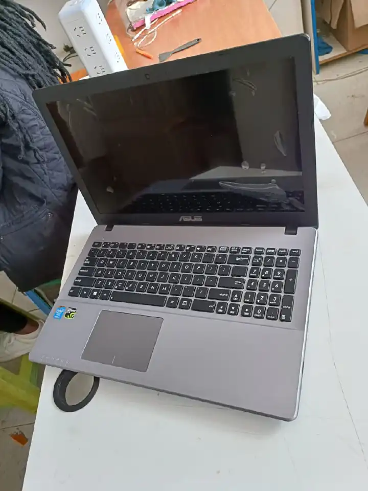 ASUS FX50J Gaming Laptop | 15.6” Display | Intel Core i5 4th Gen | 8GB RAM | 256GB SSD | 2GB Dedicated Graphics | Powerful Performance for Work & Play