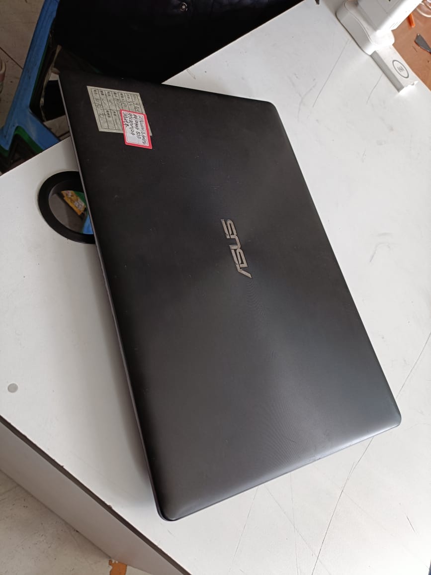 ASUS FX50J Gaming Laptop | 15.6” Display | Intel Core i5 4th Gen | 8GB RAM | 256GB SSD | 2GB Dedicated Graphics | Powerful Performance for Work & Play