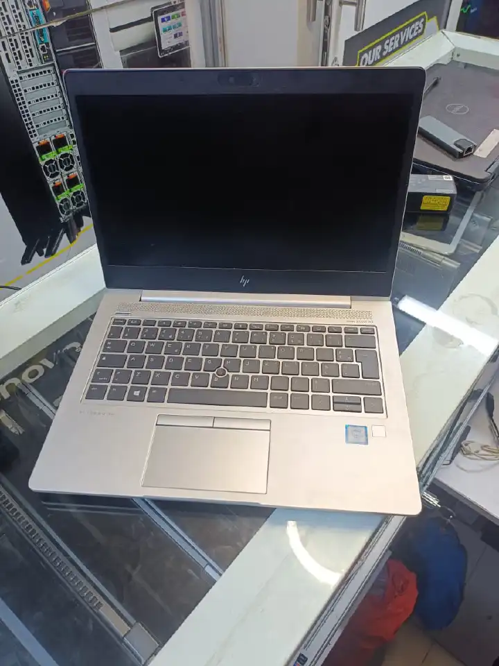 HP EliteBook 840 G5 sleek, high-performance ,speed, security, and style Laptop. Powered by an Intel Core i5 processor,7th generation, 8GB of DDR4 RAM, and a fast 256GB SSD/14 INCHES.