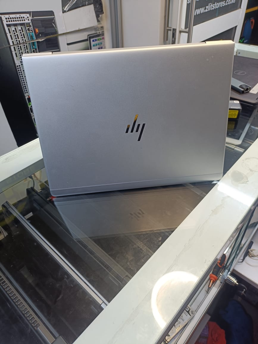 HP EliteBook 840 G5 sleek, high-performance ,speed, security, and style Laptop. Powered by an Intel Core i5 processor,7th generation, 8GB of DDR4 RAM, and a fast 256GB SSD/14 INCHES.