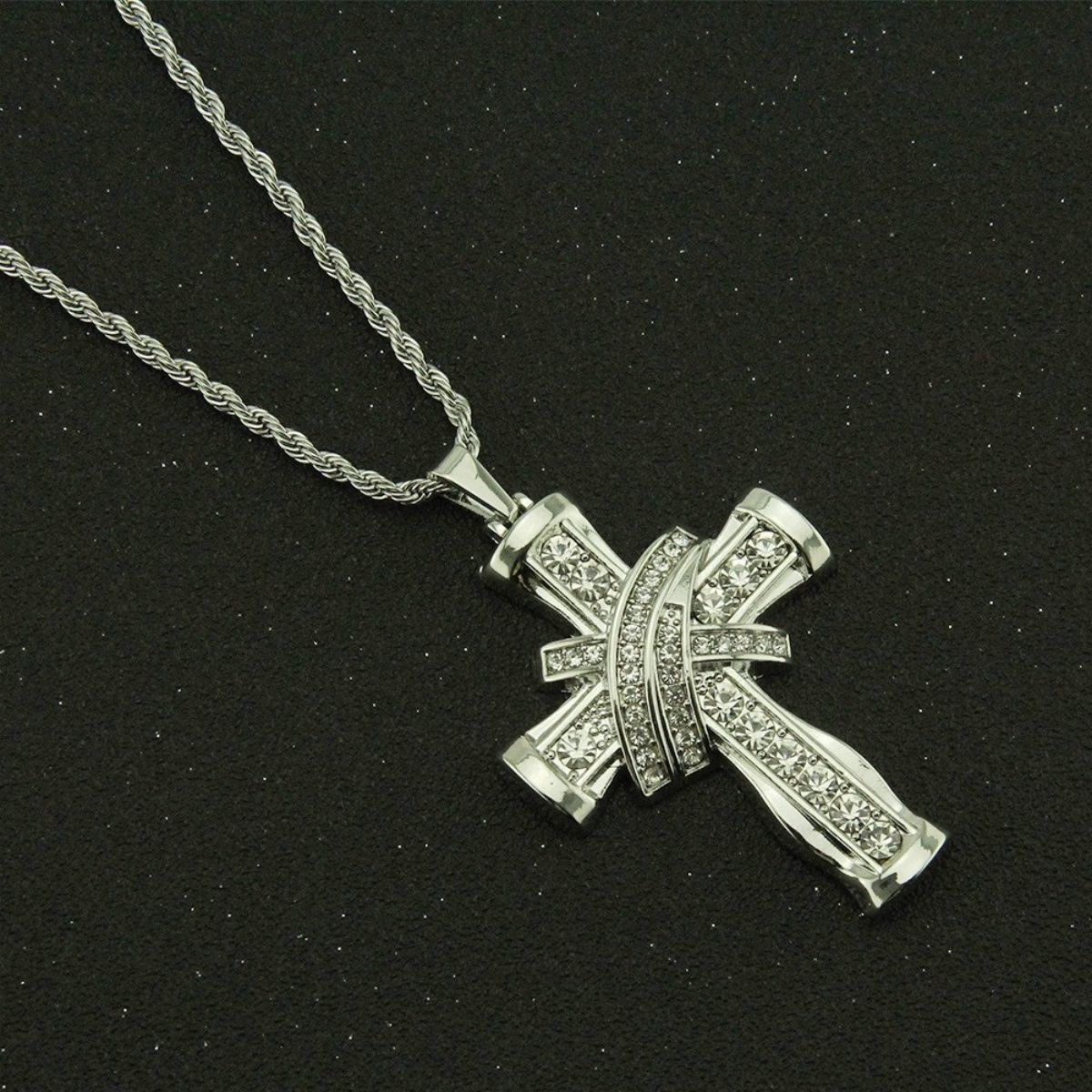 Men's Cross Necklace High Imitation Diamond Pendant Fashion Gold And Silver Jewellery Pendant Youth Fashion Jewelry Christian Faith Jewellery