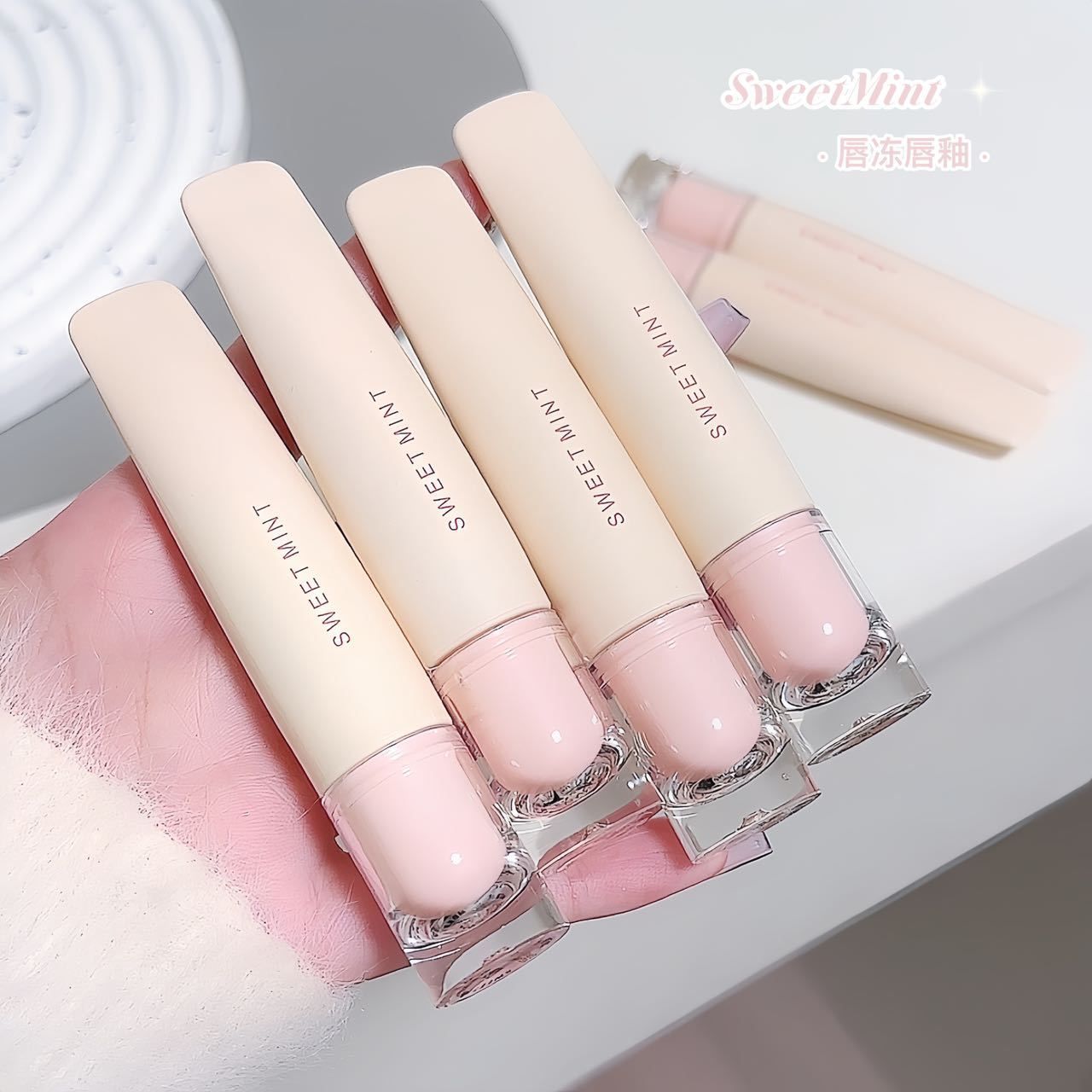 Lip jelly, lip gloss, moisturize, moisturize, brighten lips, easy to color, non-stick glass mirror feel