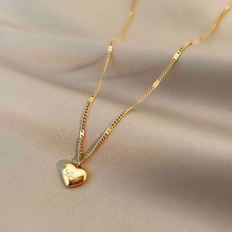 Love heart necklace, gold pendant necklace, women's collarbone chain, minimalist jewelry, simple elegant necklace, spring summer accessory