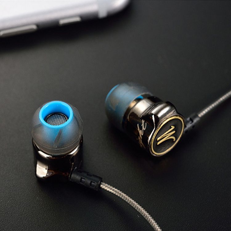 QKZ DM7 Noise Isolating HD HiFi In Ear Earphone QKZ Earphones Original Wire Control Earphones with mic 3.5MM Audio Jack Sports Wired Earphone For Android Phone ipad Computer Wired Earphone