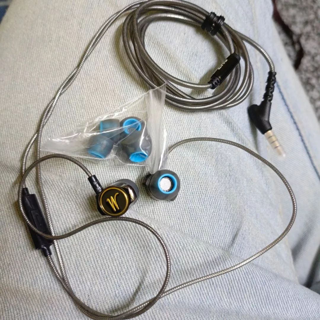 QKZ DM7 Earphone Metal Stereo Noise Cancelling In-ear Headset Built-in Mic HiFi Heavy Bass 3.5mm Universal Earbuds Gaming Earphone For Computer Laptop Earphone With Mic QKZ Earphones