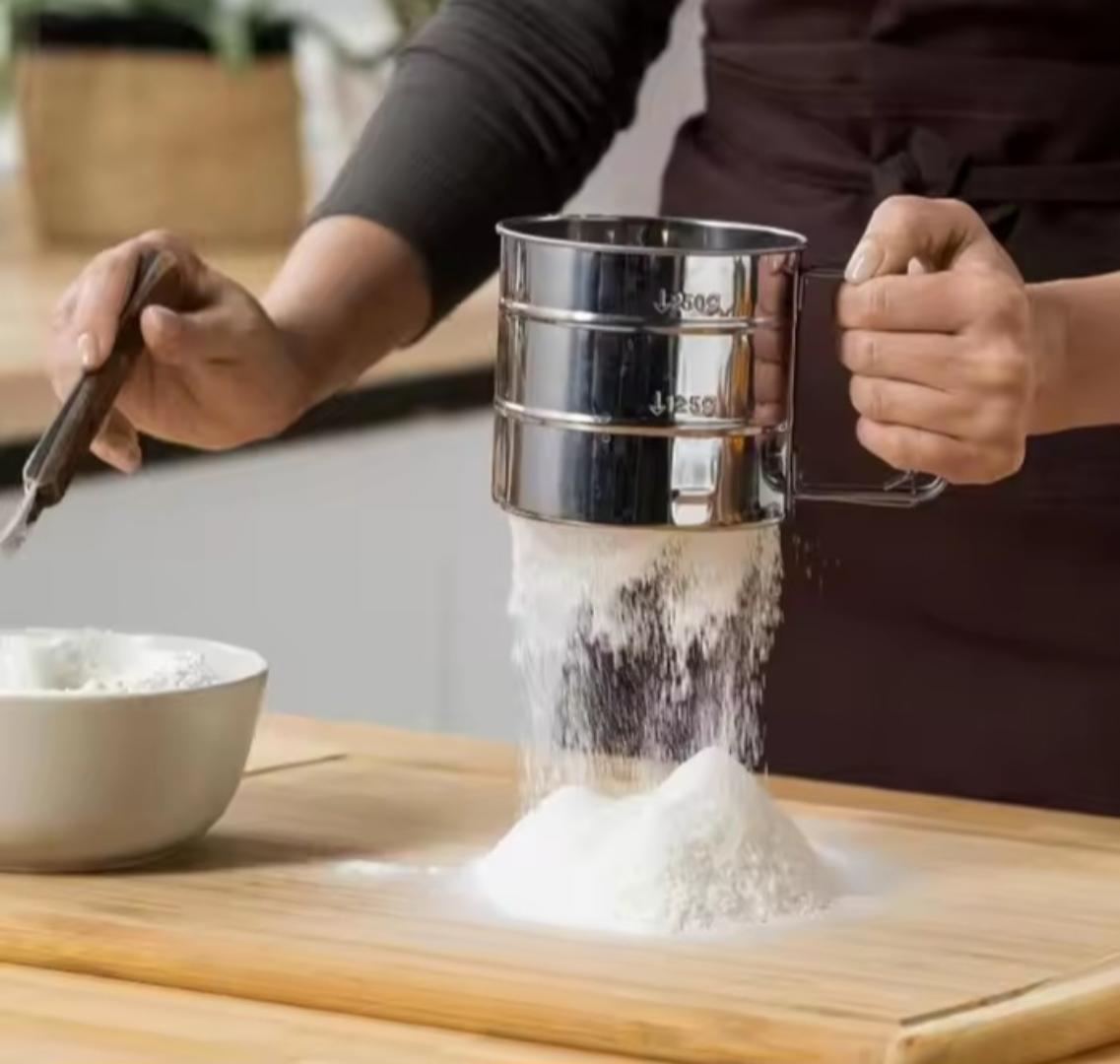 Handheld stainless steel flour sieve Stainless Steel Flour Sifter Fine Mesh Powder Flour Sieve Icing Sugar Manual Sieve Cup Kitchen Gadget Baking Pastry