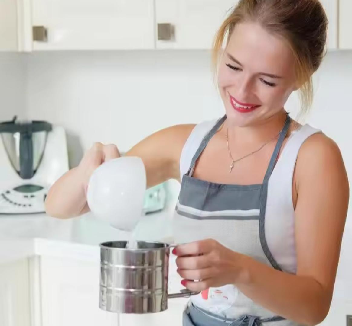 Handheld stainless steel flour sieve Stainless Steel Flour Sifter Fine Mesh Powder Flour Sieve Icing Sugar Manual Sieve Cup Kitchen Gadget Baking Pastry