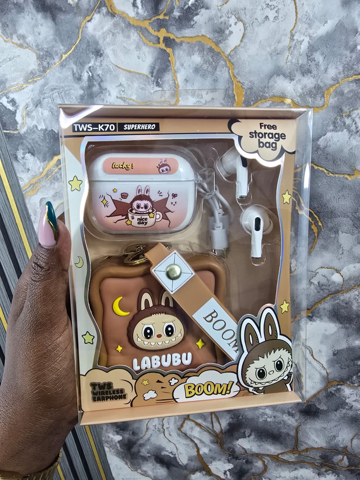 ✨ KIDS LABUBU PERFECT GIFT SET WATCH ✨🎁 High Quality – A perfect gift for boys & girls!
This adorable Labubu-themed set is designed to delight kids with fun, style and functionality