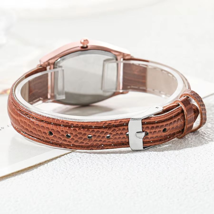 Women's Watch Antique Leather Strap Wristwatch Women Quartz Watches Luxury Retro Clock Gift