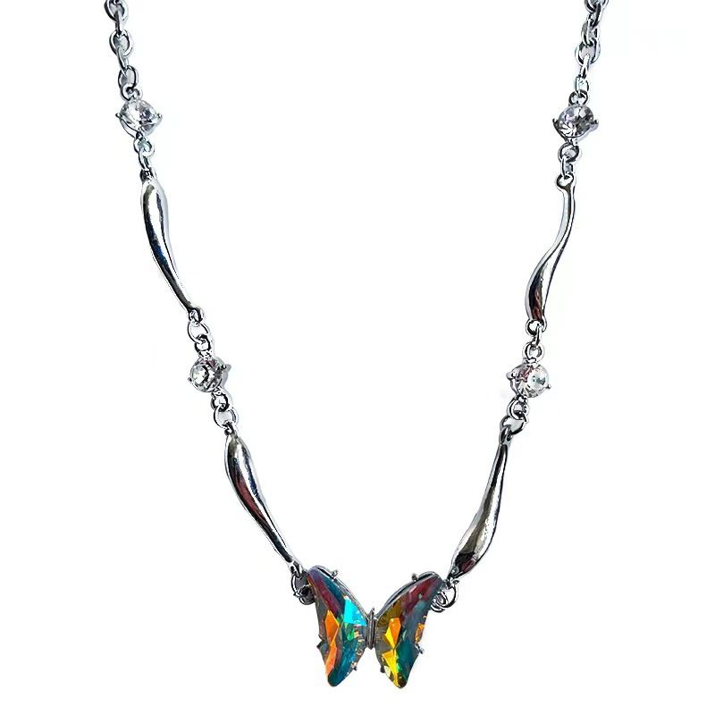 Sweet and cool colored zircon butterfly necklace with irregular choker design, niche fashion, trendy and high-end feeling, collarbone chain