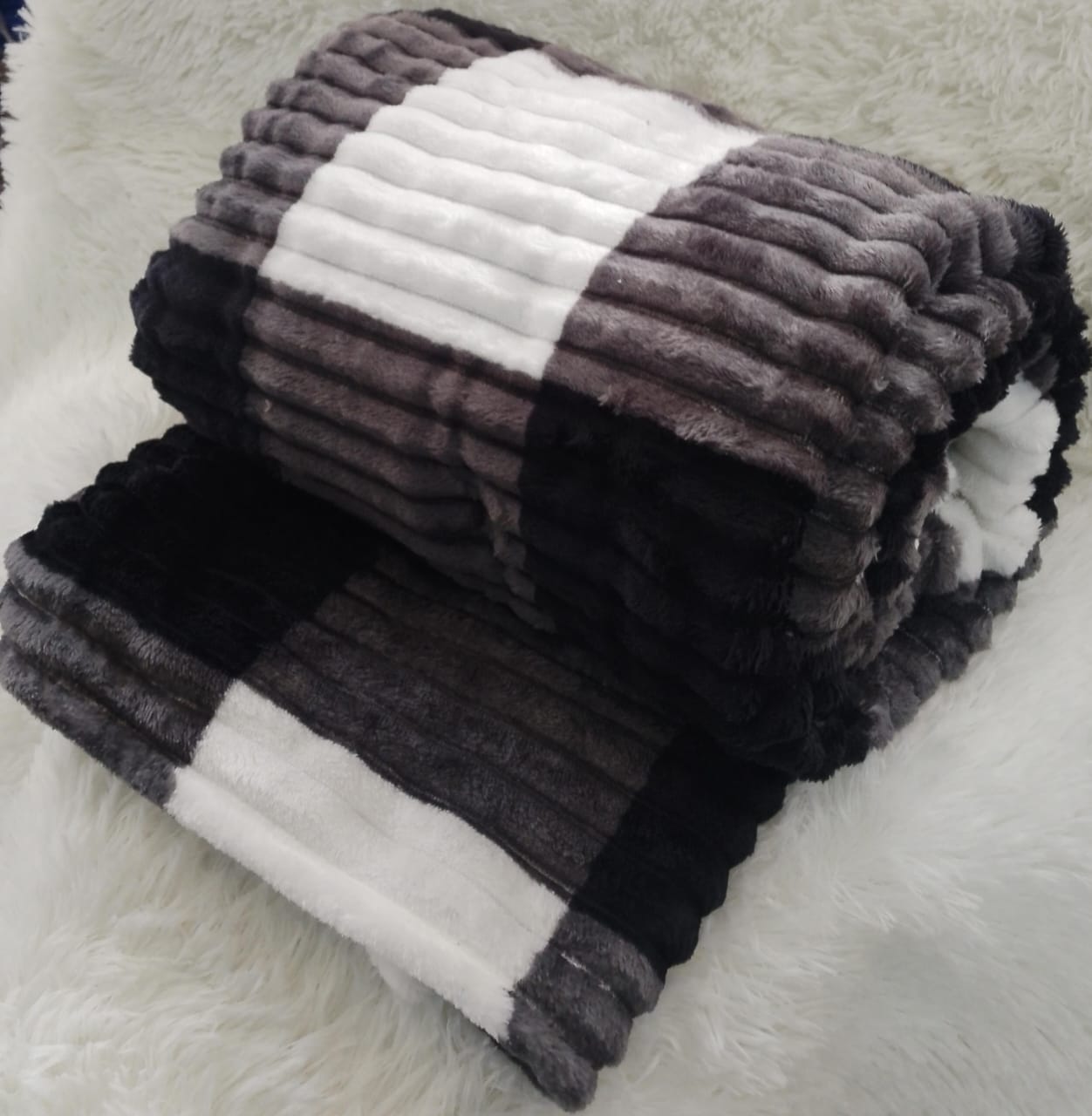 SHERMAN CHECKED THROW BLANKETS