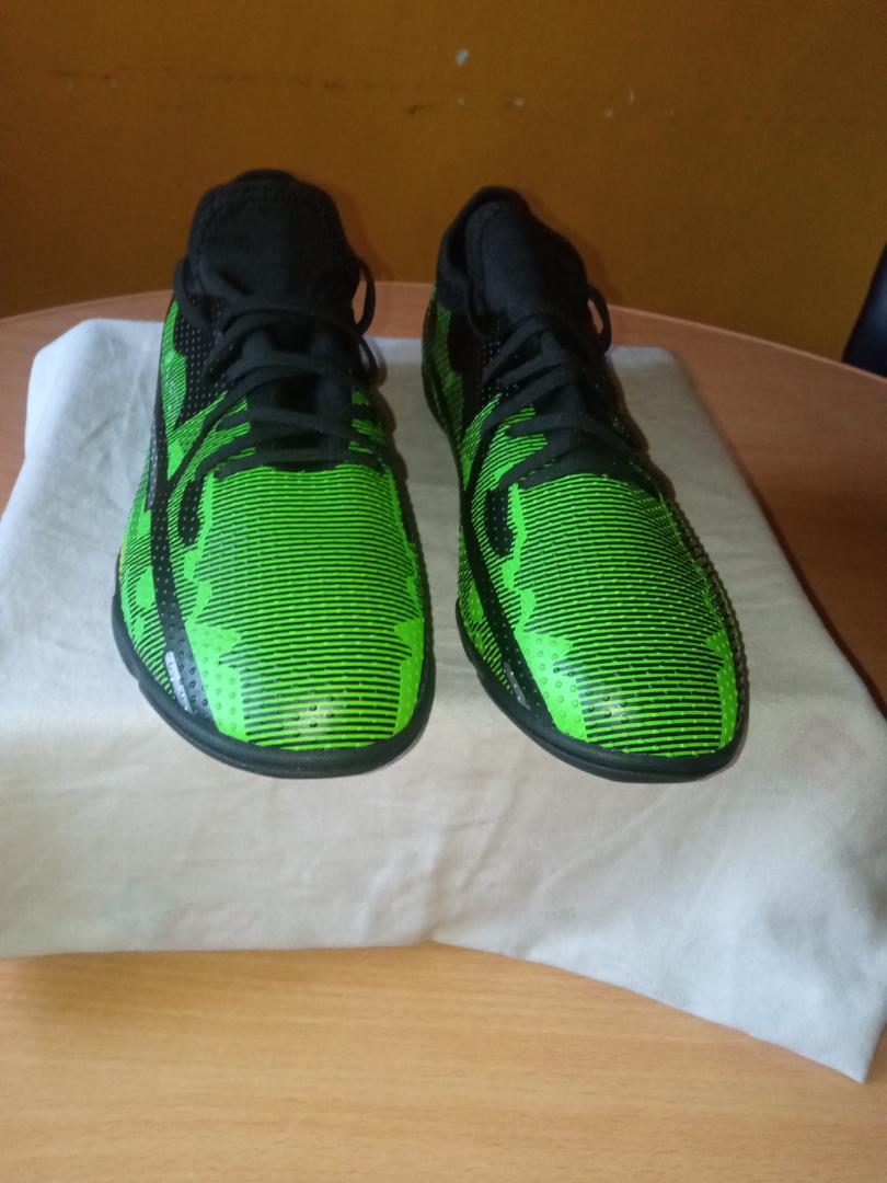 HIGH QUALITY FOOTBALL/SOCCER TRAINER BOOTS