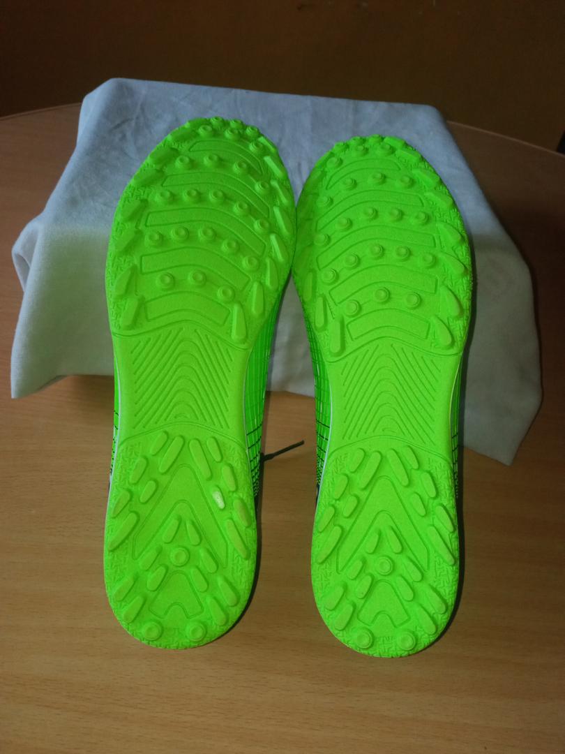 MEN'S ALL SEASONS FOOTBALL TRAINER SHOES