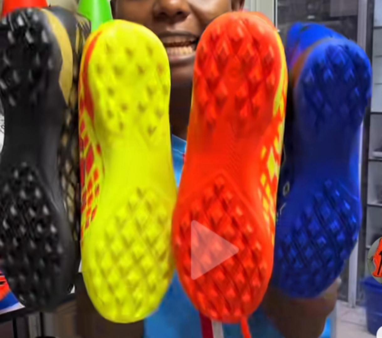 SOCCER TRAINERS
