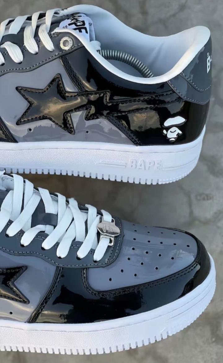 BAPESTAR SNEAKERS -GREY & BLACK