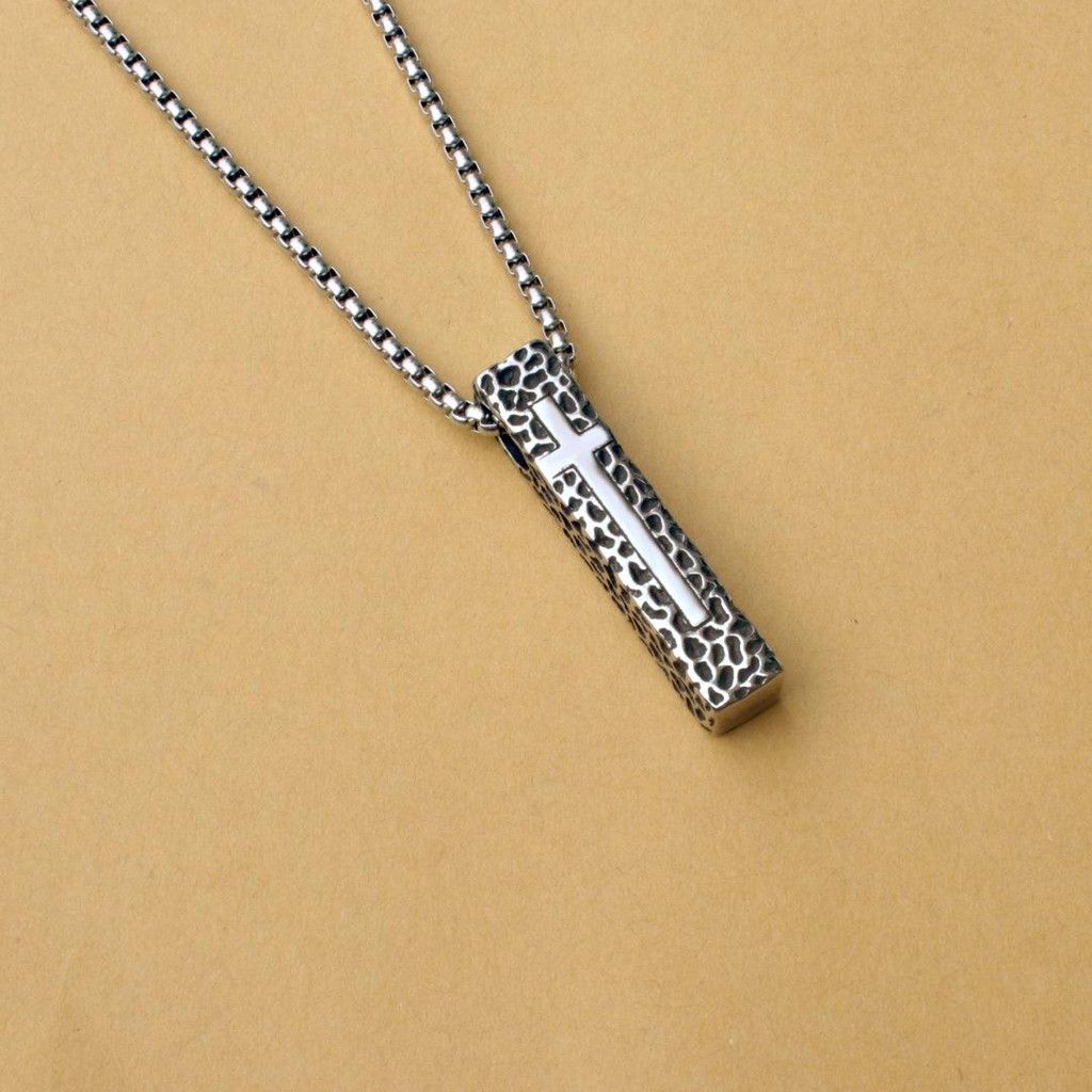 European and American Retro Titanium Steel Stone Pattern Rectangular Cross Personalized Simple Stainless Steel Necklace for Men