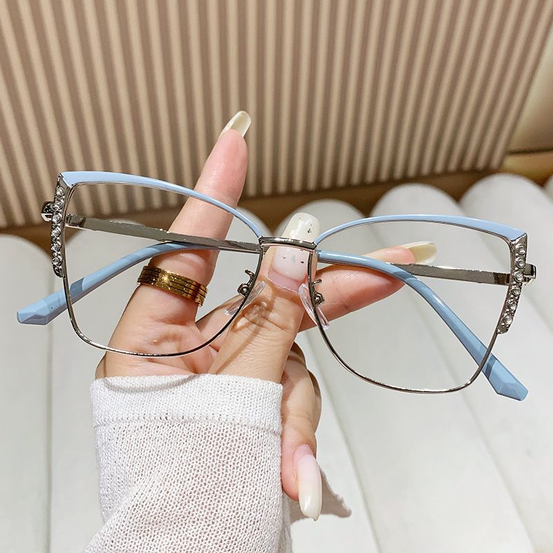 Women Accessories > Sunglasses & Eyewear Accessories > Sunglasses European and American Cat Eye Glasses Frame for Women Metal Diamond-set GlassesinsColor-changing Anti-blue Light Glasses