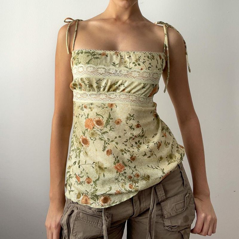 Clothes > Women's Clothing > Tops > Tanks & Camis (Tank Tops) Retro printed floral suspender women's pleated straps waist-closing slim one-length vest sleeveless base top