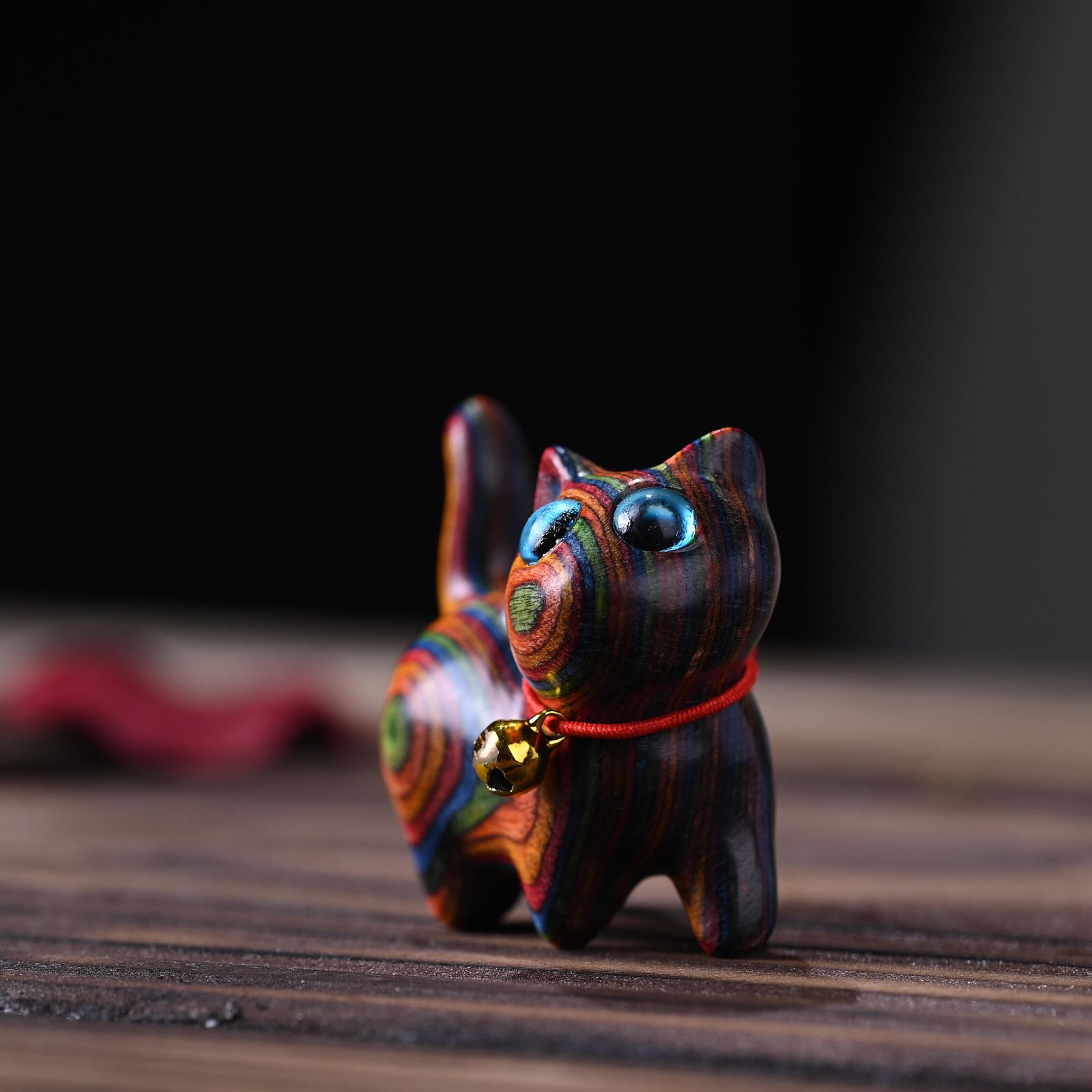 Home & Kitchen > Home Decor > Home Decor Accents > Sculptures Wood Carving Kitten Decorative Ornament 4.3cm