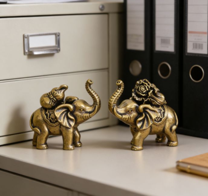 Home & Kitchen > Home Decor > Home Decor Accents > Sculptures Decoration Elephant Made Of Brass 3.4cm 2pc